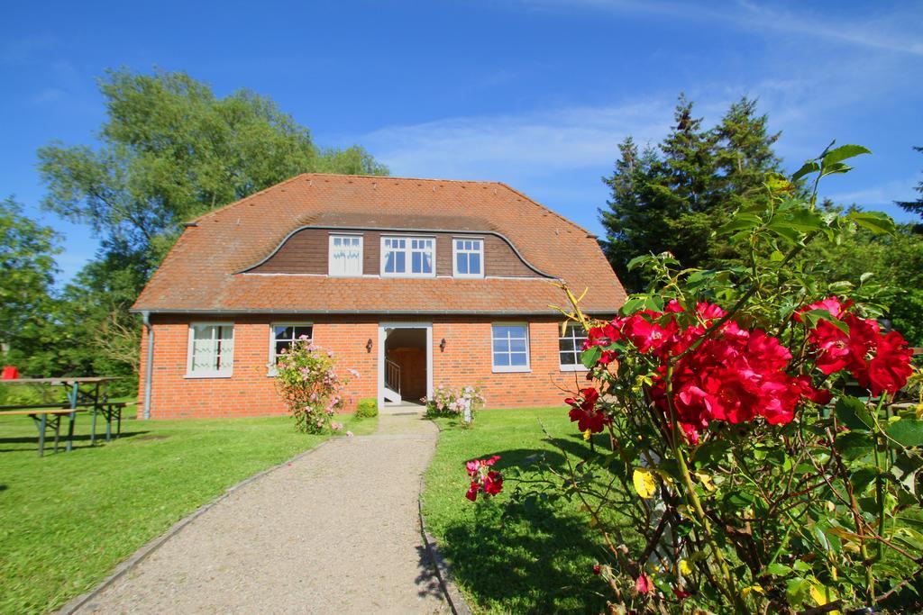 Hotel Alt Wittower Krug Wiek auf Rügen Extérieur photo