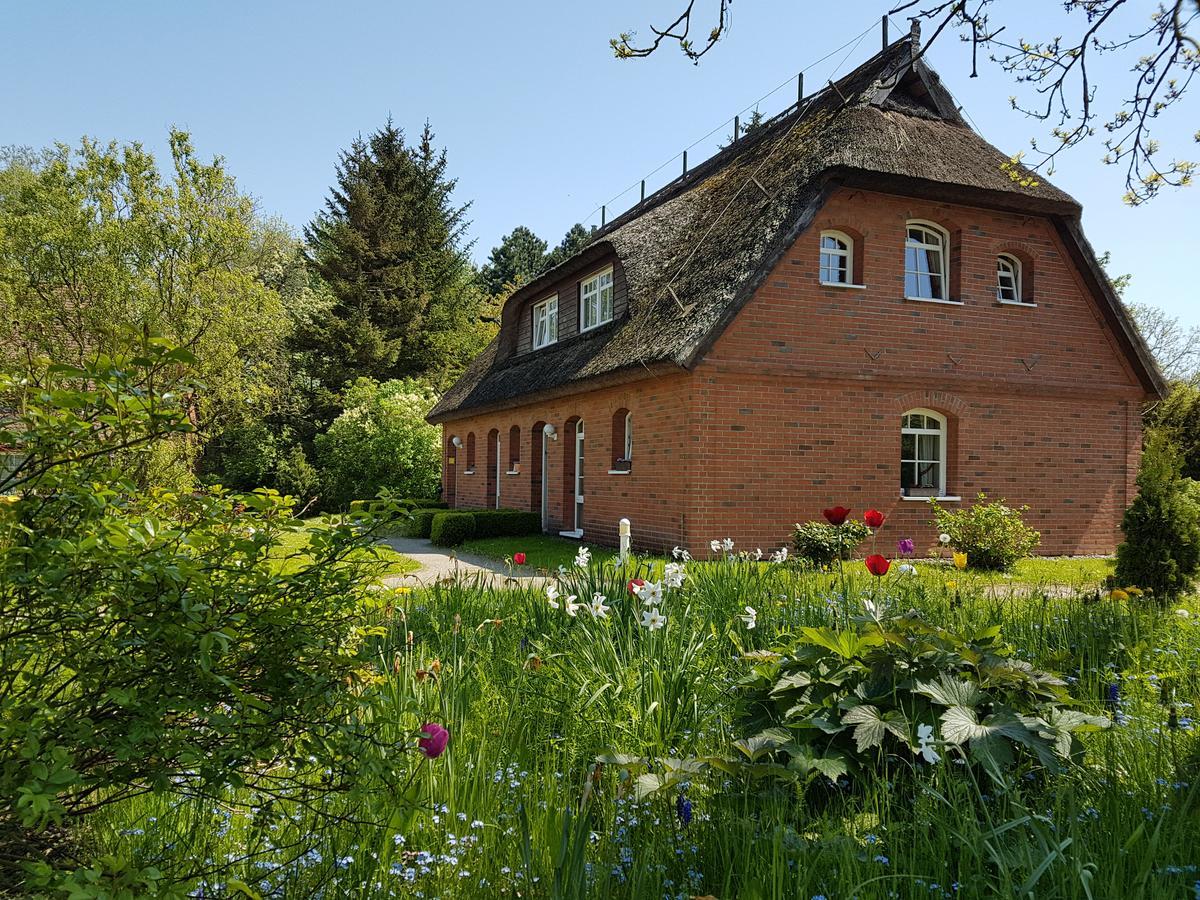 Hotel Alt Wittower Krug Wiek auf Rügen Extérieur photo