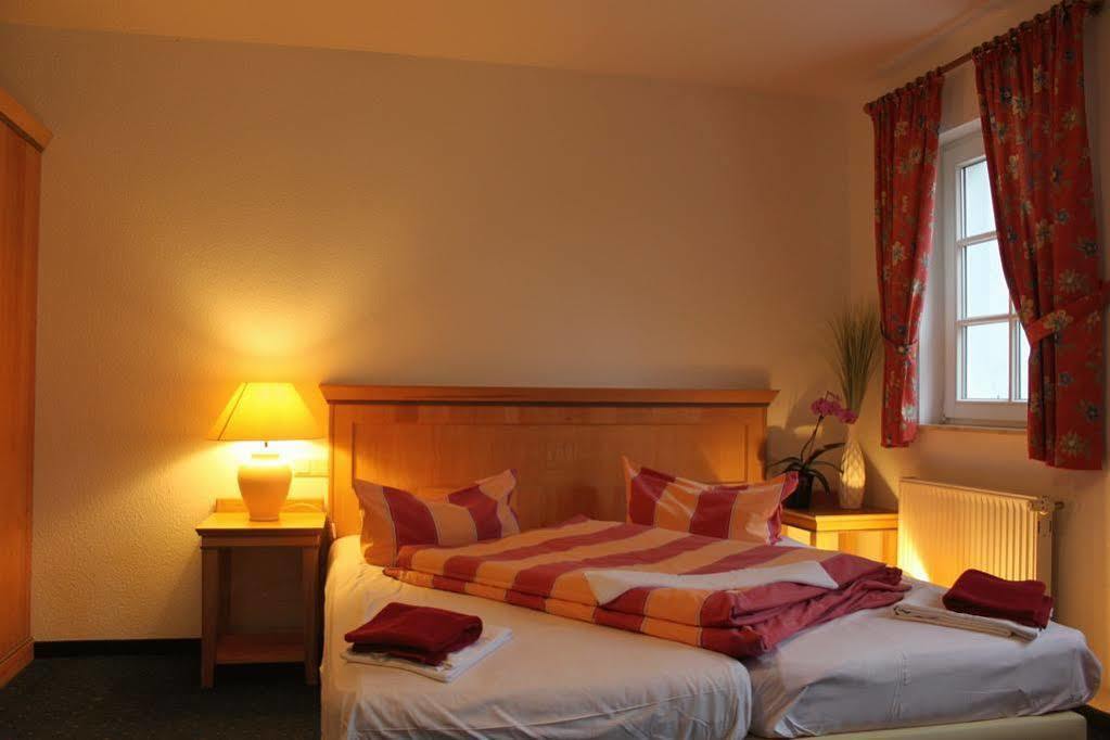 Hotel Alt Wittower Krug Wiek auf Rügen Extérieur photo